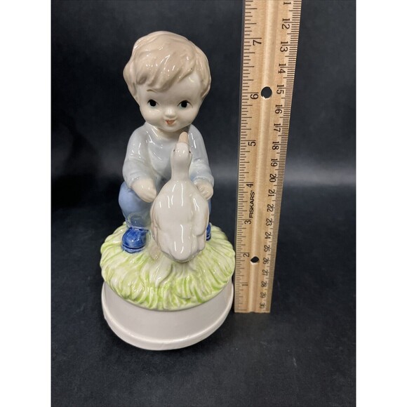 VTG Rotating Music Box Ceramic Figurine Boy & Duck 7” Tall Works - Picture 6 of 9